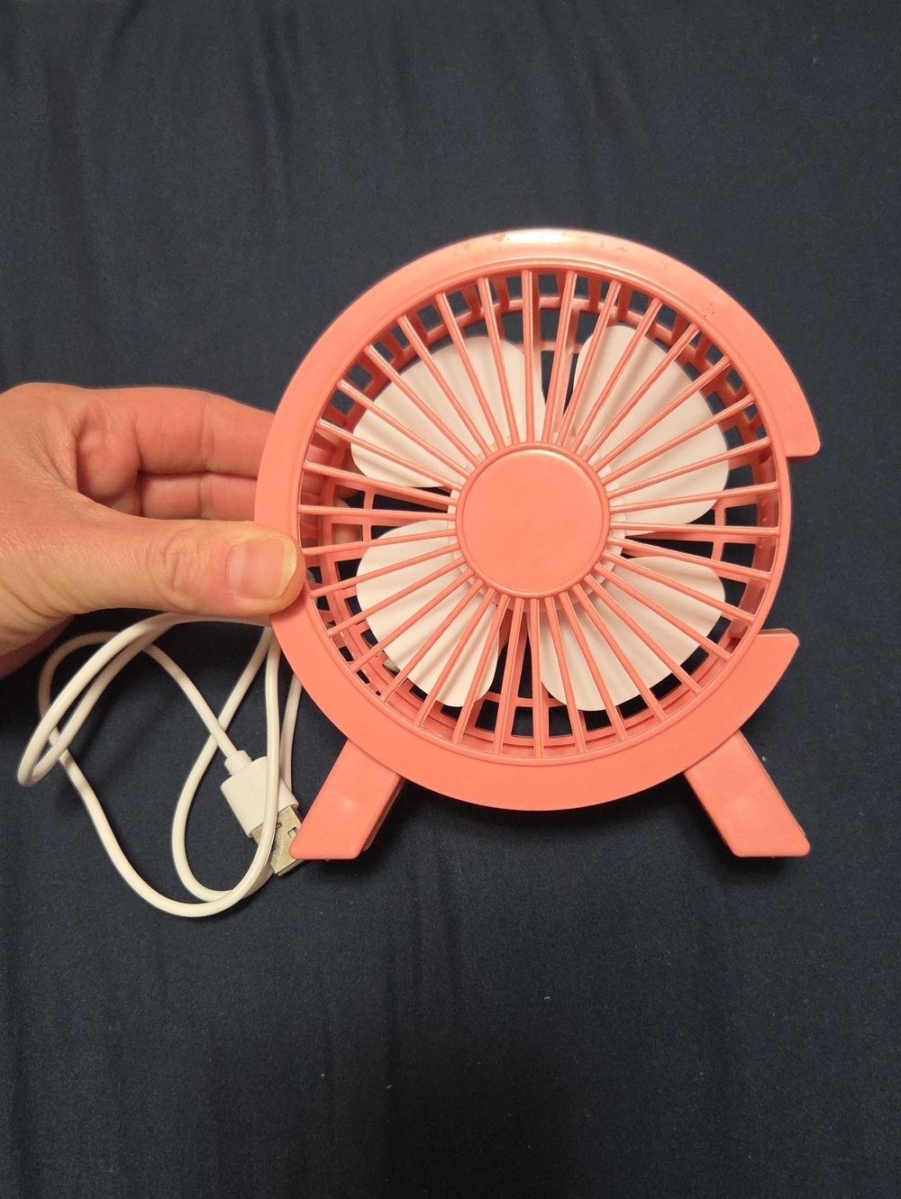 Source Unknown Pink USB Mini Desk Fan